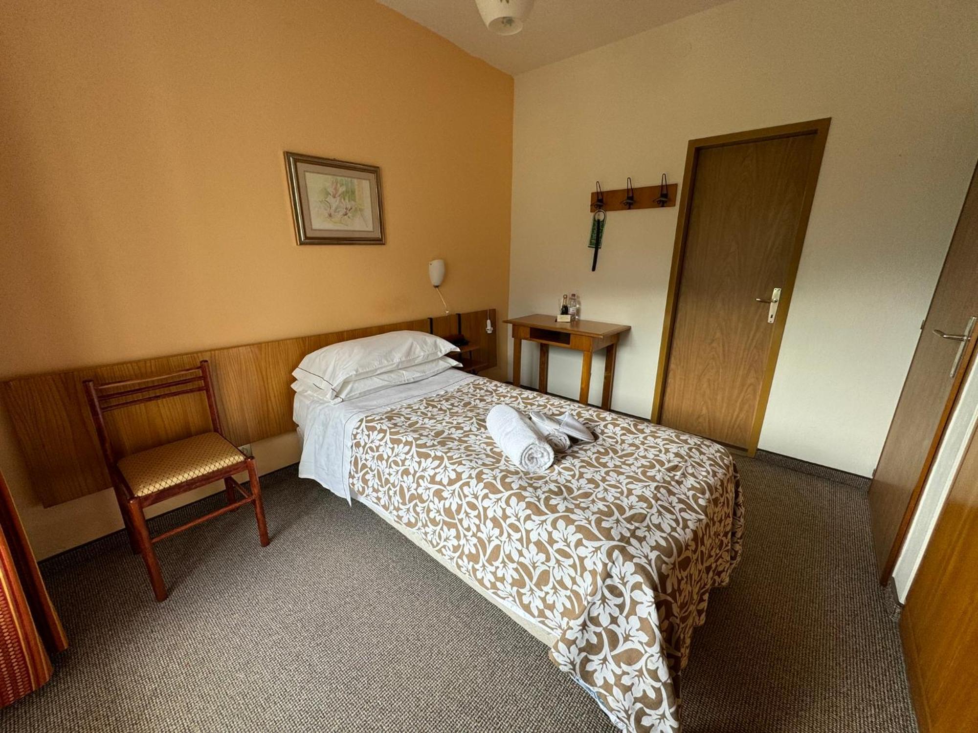 Garden Hotel Bellariva Molveno Kamer foto